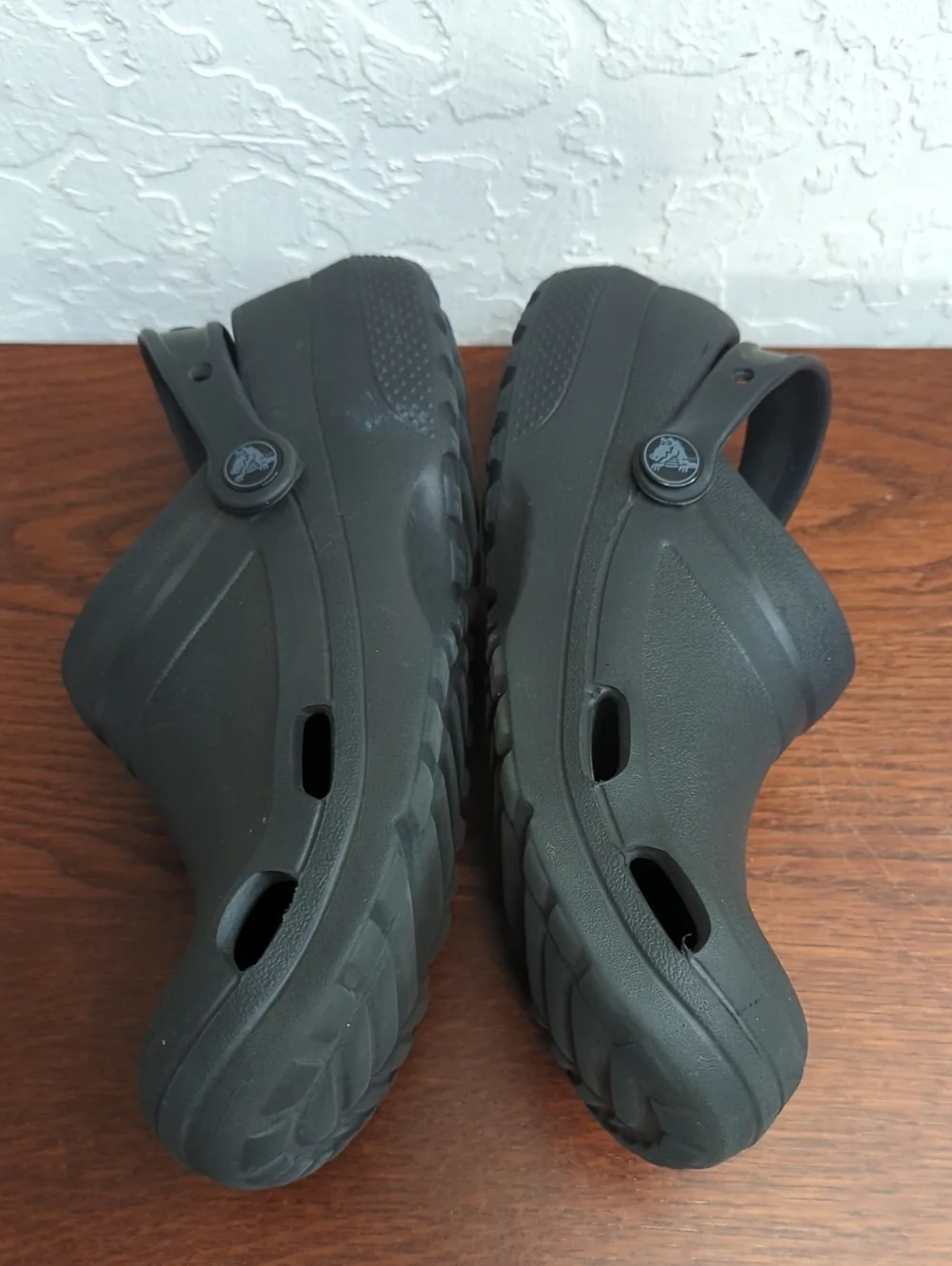 CROCS Men's Black Specialist Work Clog M 7 / W 9